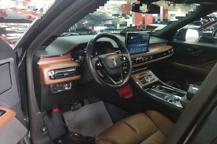 Used Lincoln Aviator 2020 3.0T V6 Four-Wheel Drive Zunya Edition Center Console