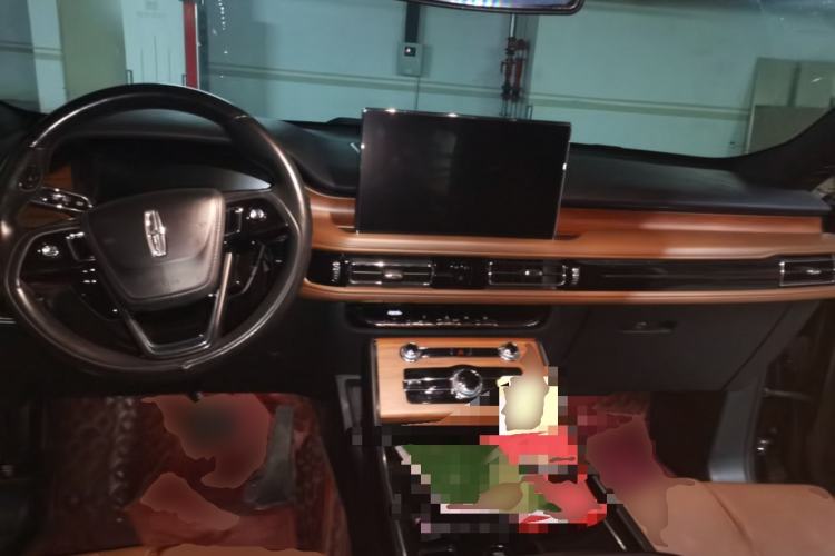 Used Lincoln Aviator 2020 3.0T V6 Four-Wheel Drive Zunya Edition Center Console