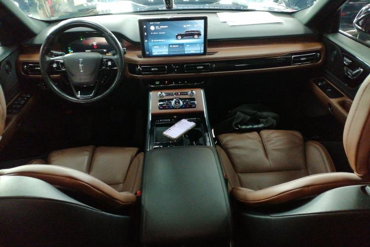 Used Lincoln Aviator 2020 3.0T V6 Four-Wheel Drive Zunya Edition Center Console