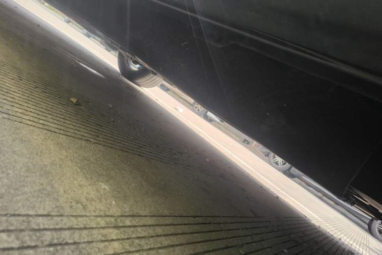 Used Lincoln Aviator 2020 3.0T V6 All-Wheel Drive Executive Version Chassis Rear Left