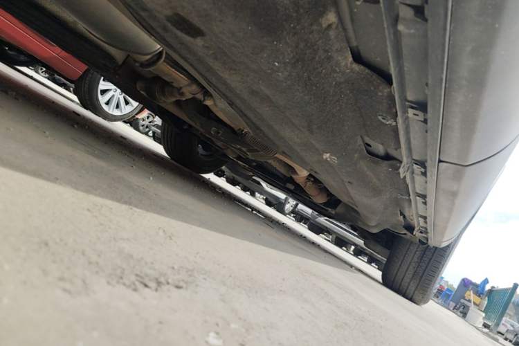 Used Lincoln Aviator 2020 3.0T V6 All-Wheel-Drive Premium Edition Chassis Rear Right