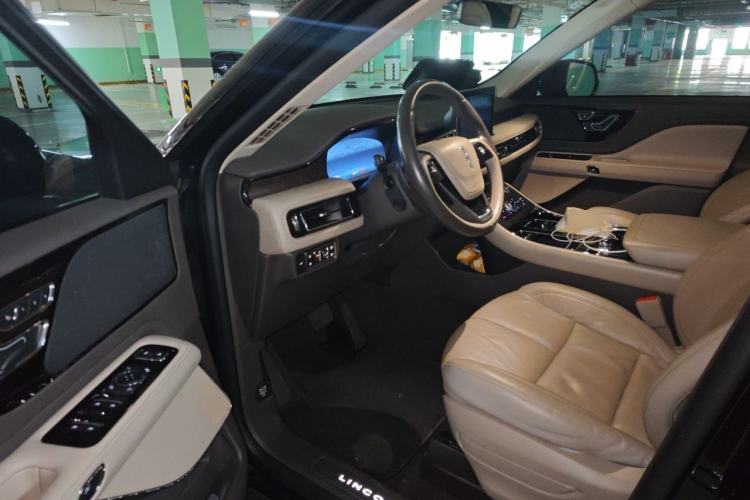 Used Lincoln Aviator 2020 3.0T V6 All-Wheel-Drive Premium Edition Driver Seat