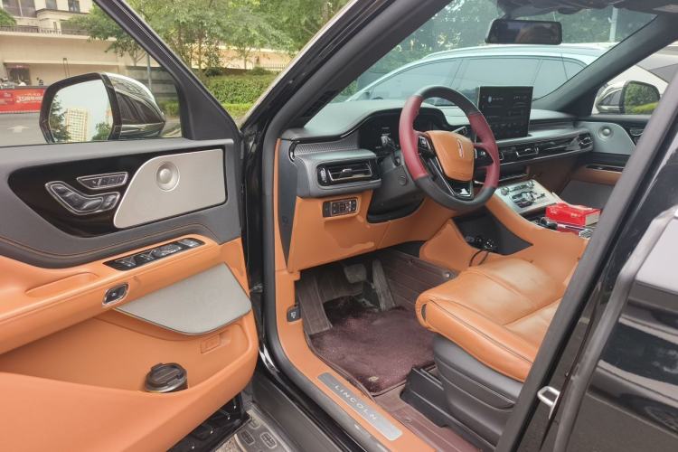 Used Lincoln Aviator 2020 3.0T V6 Four-Wheel Drive Presidential Edition Driver Seat