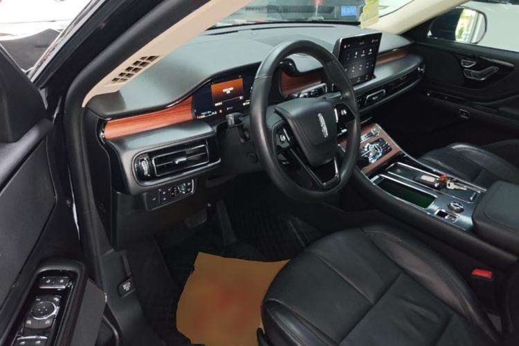 Used Lincoln Aviator 2020 3.0T V6 All-Wheel-Drive Premium Edition Driver Seat