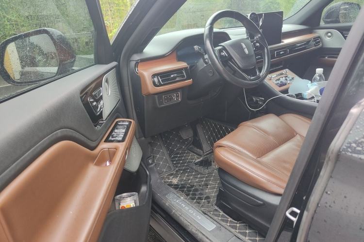 Used Lincoln Aviator 2020 3.0T V6 All-Wheel Drive Executive Version Driver Seat