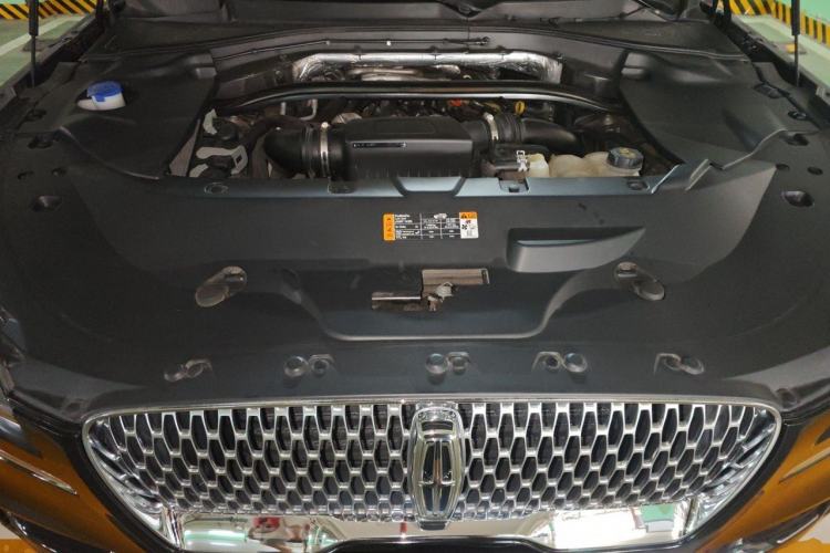 Used Lincoln Aviator 2020 3.0T V6 All-Wheel-Drive Premium Edition Engine Bay