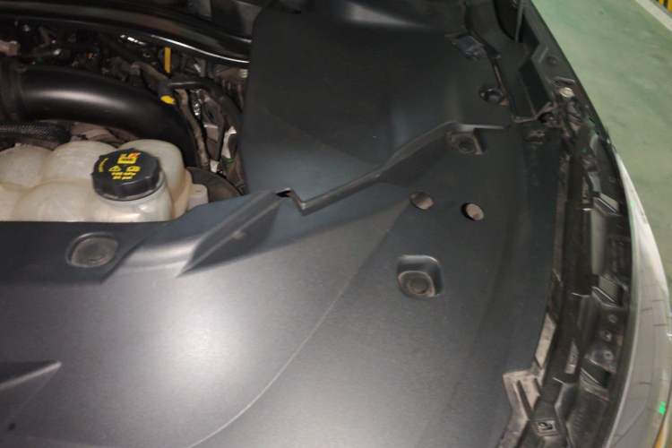 Used Lincoln Aviator 2020 3.0T V6 All-Wheel-Drive Premium Edition Engine Bay Left