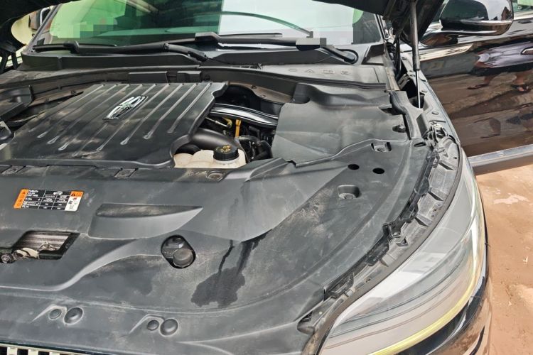 Used Lincoln Aviator 2020 3.0T V6 Four-Wheel Drive Premium Edition Engine Bay Left