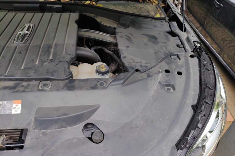 Used Lincoln Aviator 2020 3.0T V6 All-Wheel Drive Executive Version Engine Bay Left
