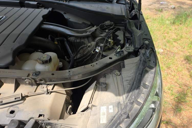 Used Lincoln Aviator 2020 3.0T V6 All-Wheel Drive Executive Version Engine Bay Left