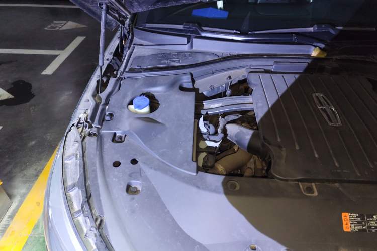 Used Lincoln Aviator 2020 3.0T V6 Four-Wheel Drive Zunya Edition Engine Bay Right