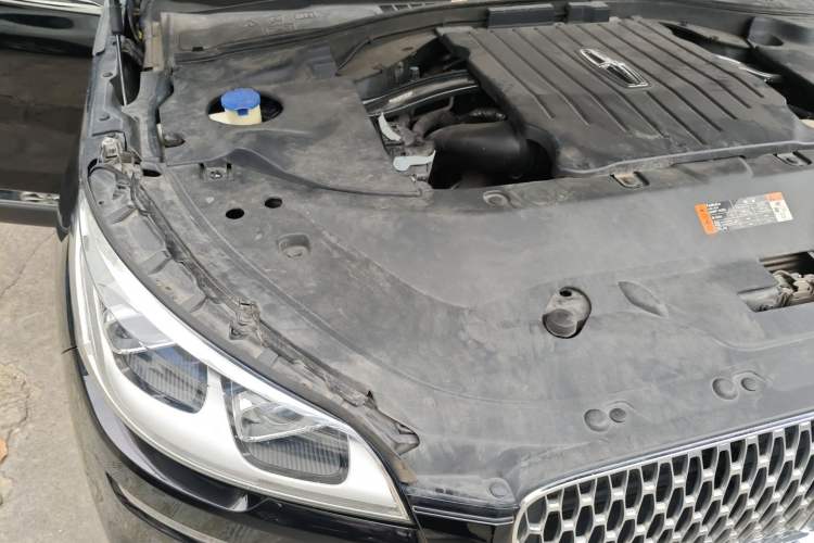 Used Lincoln Aviator 2020 3.0T V6 All-Wheel Drive Executive Version Engine Bay Right