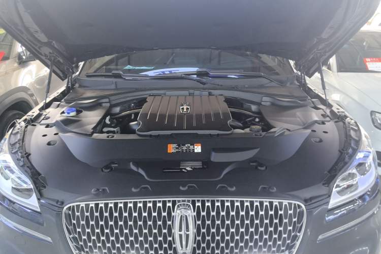 Used Lincoln Aviator 2020 3.0T V6 All-Wheel Drive Executive Version Engine Bay
