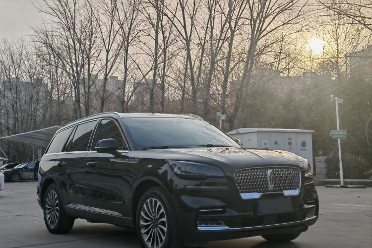 Used Lincoln Aviator 2020 3.0T V6 All-Wheel-Drive Luxury Edition Exterior 1