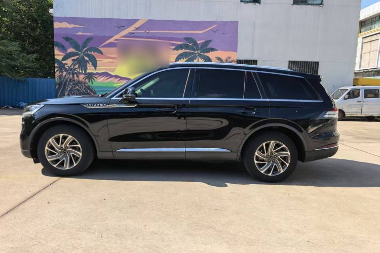 Used Lincoln Aviator 2020 3.0T V6 Four-Wheel Drive Premium Edition Exterior 2