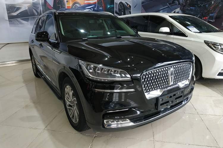 Used Lincoln Aviator 2020 3.0T V6 Four-Wheel Drive Premium Edition Exterior 2