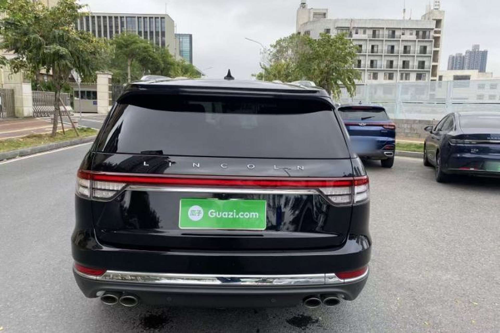 Used Lincoln Aviator 2020 3.0T V6 All-Wheel-Drive Premium Edition Exterior 2