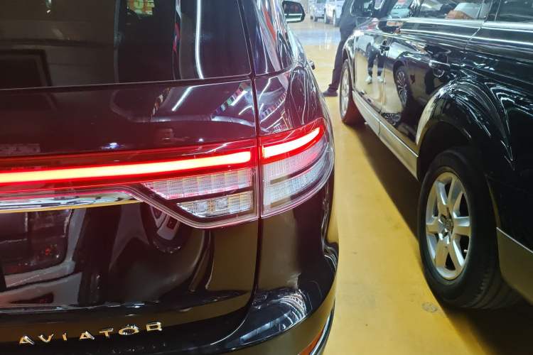 Used Lincoln Aviator 2020 3.0T V6 Four-Wheel Drive Zunya Edition Exterior 3