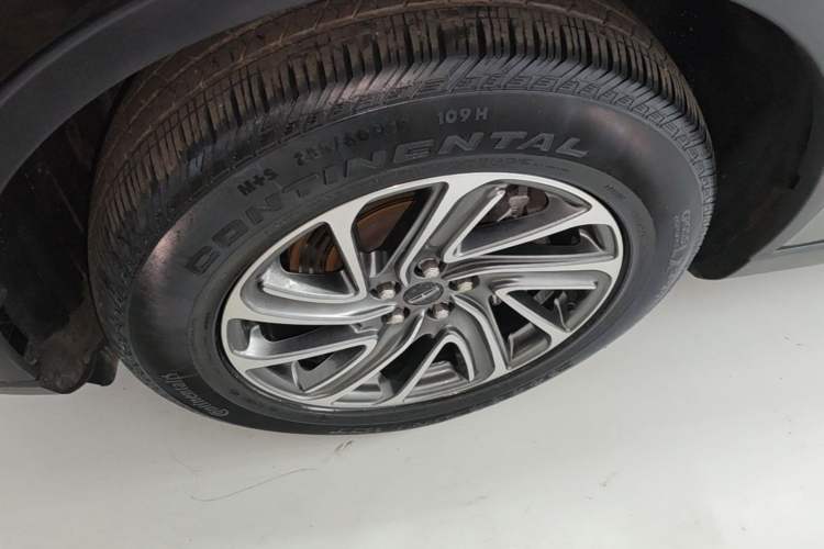 Used Lincoln Aviator 2020 3.0T V6 All-Wheel-Drive Premium Edition Exterior 4