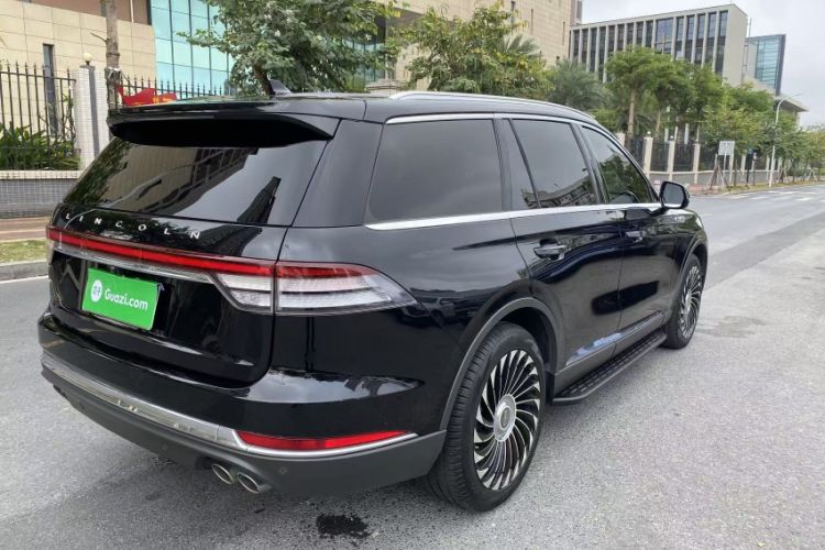 Used Lincoln Aviator 2020 3.0T V6 All-Wheel-Drive Premium Edition Exterior 4