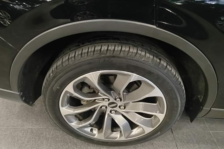 Used Lincoln Aviator 2020 3.0T V6 All-Wheel Drive Executive Version Exterior 5