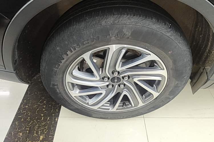 Used Lincoln Aviator 2020 3.0T V6 Four-Wheel Drive Premium Edition Exterior 5