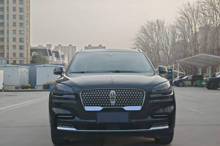 Used Lincoln Aviator 2020 3.0T V6 All-Wheel-Drive Luxury Edition Exterior 7
