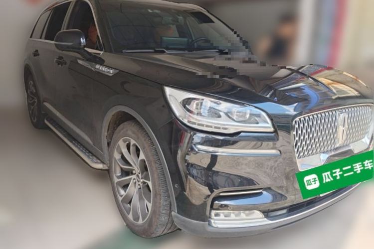 Used Lincoln Aviator 2020 3.0T V6 All-Wheel Drive Executive Version Front Right 45 Deg