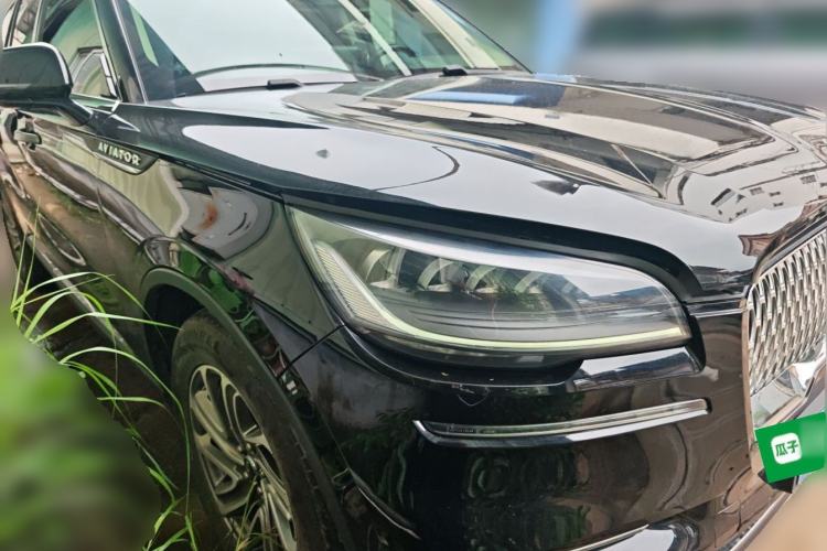 Used Lincoln Aviator 2020 3.0T V6 Four-Wheel Drive Premium Edition Front Right 45 Deg