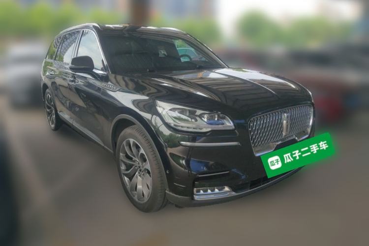 Used Lincoln Aviator 2020 3.0T V6 All-Wheel Drive Executive Version Front Right 45 Deg