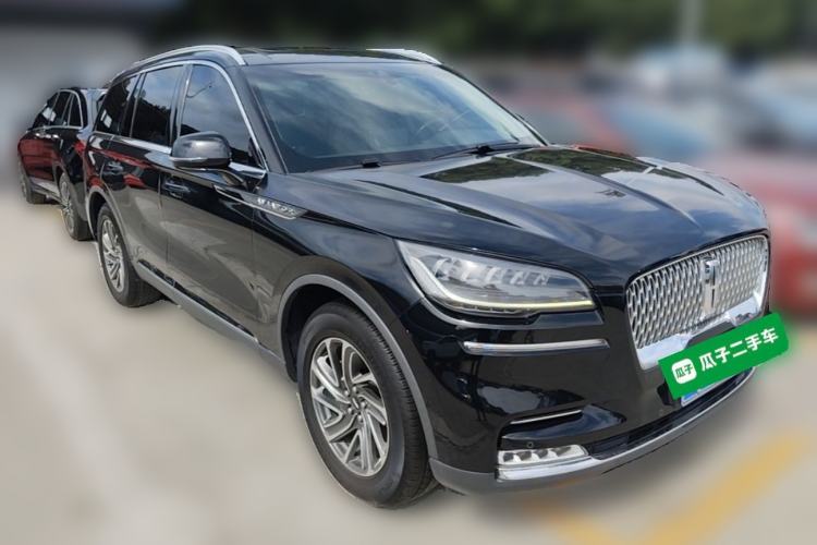 Used Lincoln Aviator 2020 3.0T V6 All-Wheel-Drive Premium Edition Front Right 45 Deg