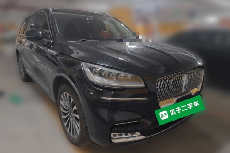 Used Lincoln Aviator 2020 3.0T V6 All-Wheel-Drive Luxury Edition Front Right 45 Deg