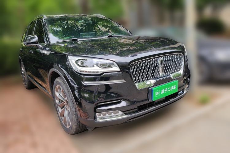Used Lincoln Aviator 2020 3.0T V6 All-Wheel Drive Executive Version Front Right 45 Deg