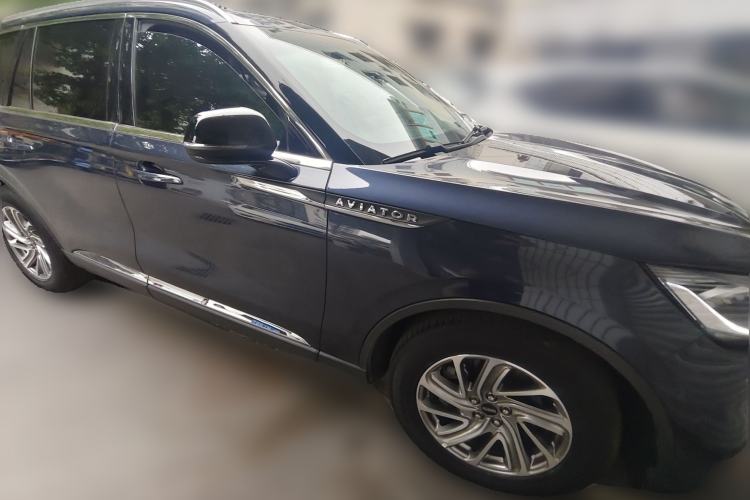 Used Lincoln Aviator 2020 3.0T V6 Four-Wheel Drive Premium Edition Front Right 45 Deg