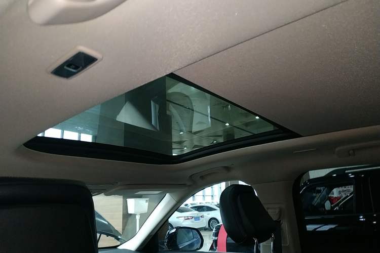 Used Lincoln Aviator 2020 3.0T V6 Four-Wheel Drive Premium Edition Headliner