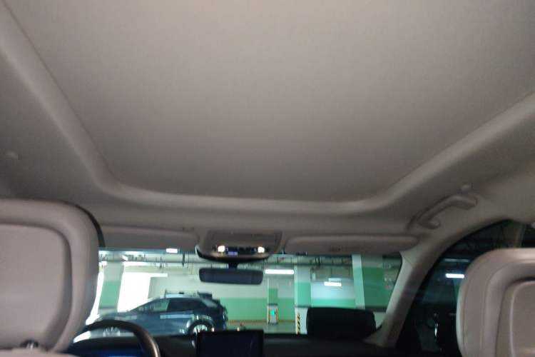 Used Lincoln Aviator 2020 3.0T V6 All-Wheel-Drive Premium Edition Headliner