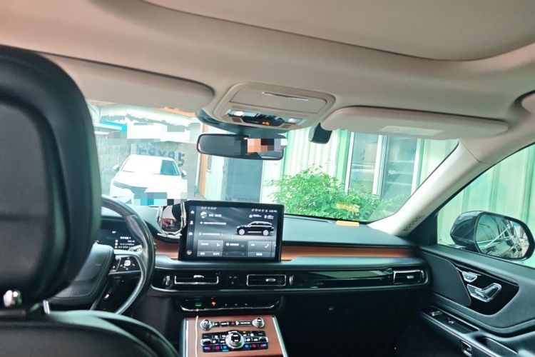 Used Lincoln Aviator 2020 3.0T V6 Four-Wheel Drive Premium Edition Headliner