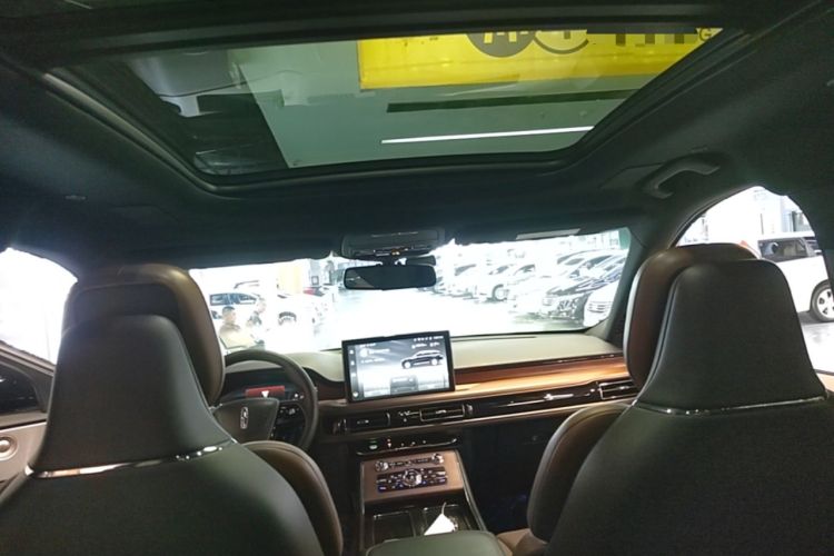 Used Lincoln Aviator 2020 3.0T V6 All-Wheel Drive Executive Version Headliner