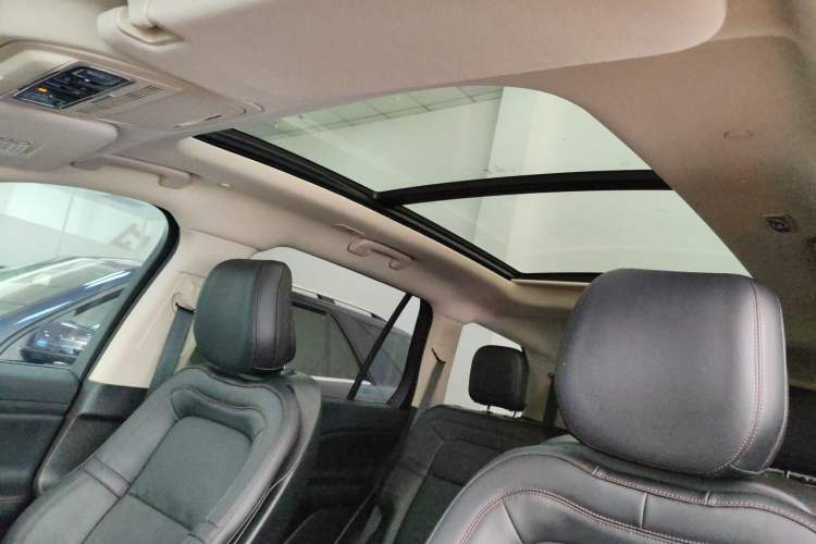 Used Lincoln Aviator 2020 3.0T V6 Four-Wheel Drive Premium Edition Headliner