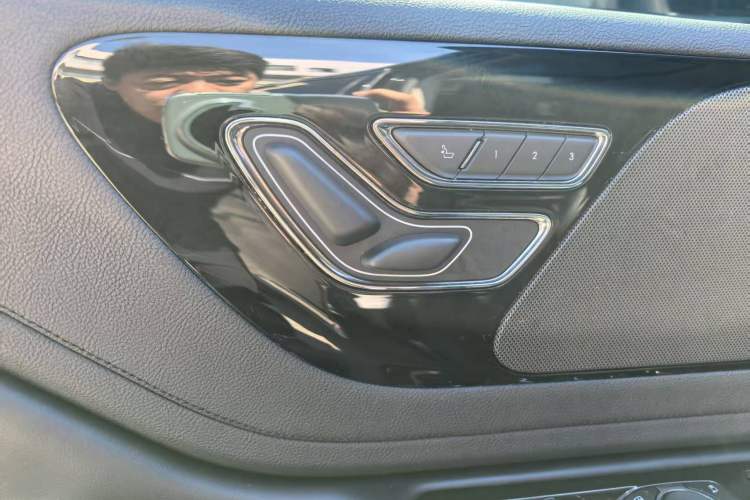 Used Lincoln Aviator 2020 3.0T V6 Four-Wheel Drive Premium Edition Interior 1