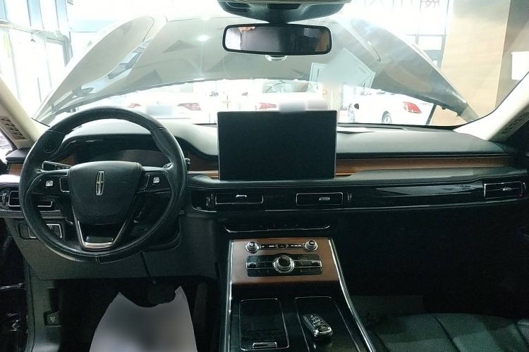 Used Lincoln Aviator 2020 3.0T V6 Four-Wheel Drive Premium Edition Interior 2