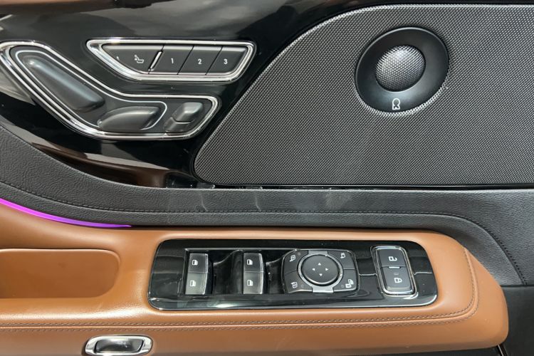 Used Lincoln Aviator 2020 3.0T V6 Four-Wheel Drive Zunya Edition Interior 2