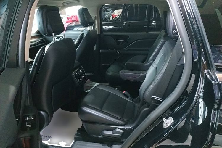 Used Lincoln Aviator 2020 3.0T V6 Four-Wheel Drive Premium Edition Interior 4