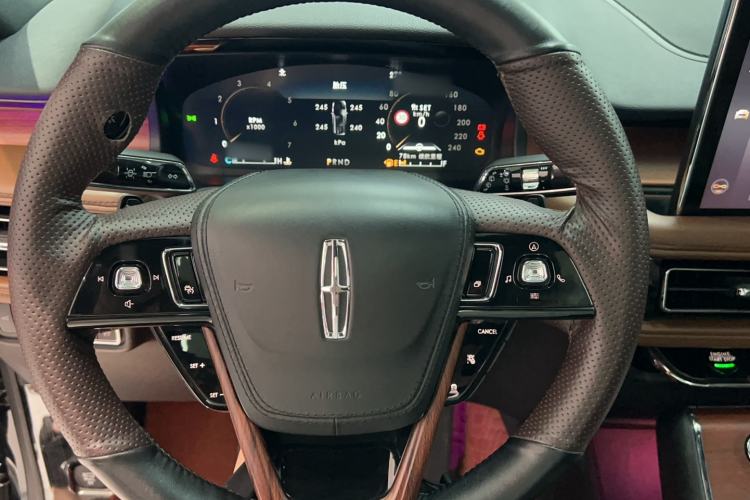 Used Lincoln Aviator 2020 3.0T V6 Four-Wheel Drive Zunya Edition Interior 4