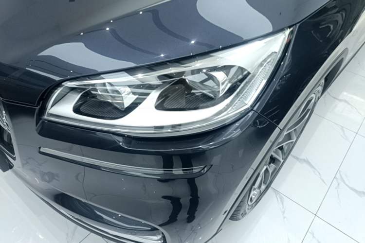 Used Lincoln Aviator 2020 3.0T V6 All-Wheel Drive Executive Version Left Front Headlight