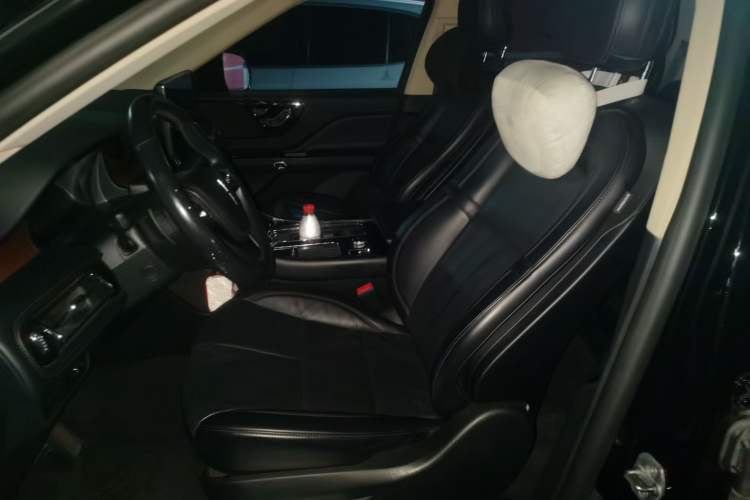 Used Lincoln Aviator 2020 3.0T V6 Four-Wheel Drive Premium Edition Left Front Seat