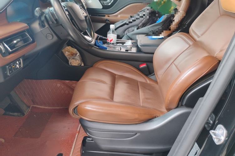 Used Lincoln Aviator 2020 3.0T V6 All-Wheel Drive Executive Version Left Front Seat