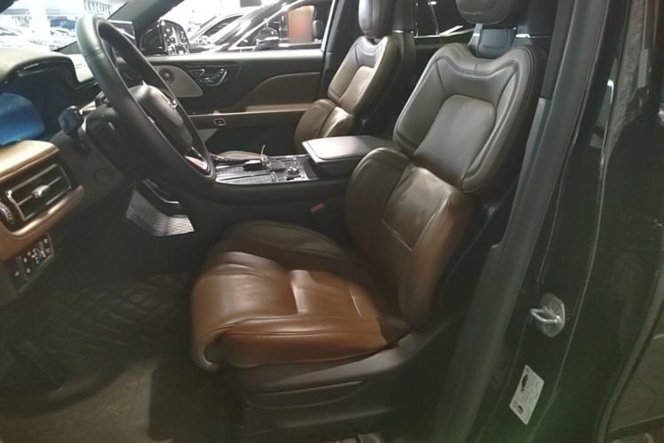 Used Lincoln Aviator 2020 3.0T V6 All-Wheel Drive Executive Version Left Front Seat