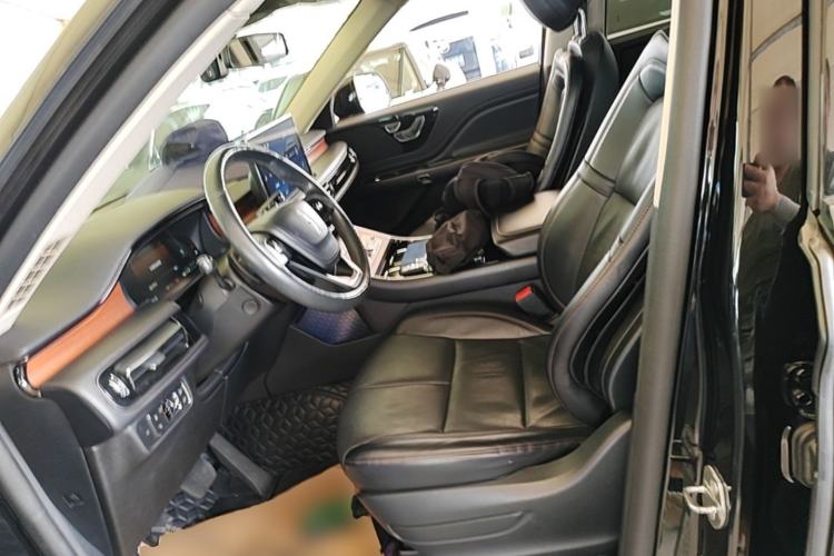 Used Lincoln Aviator 2020 3.0T V6 Four-Wheel Drive Premium Edition Left Front Seat
