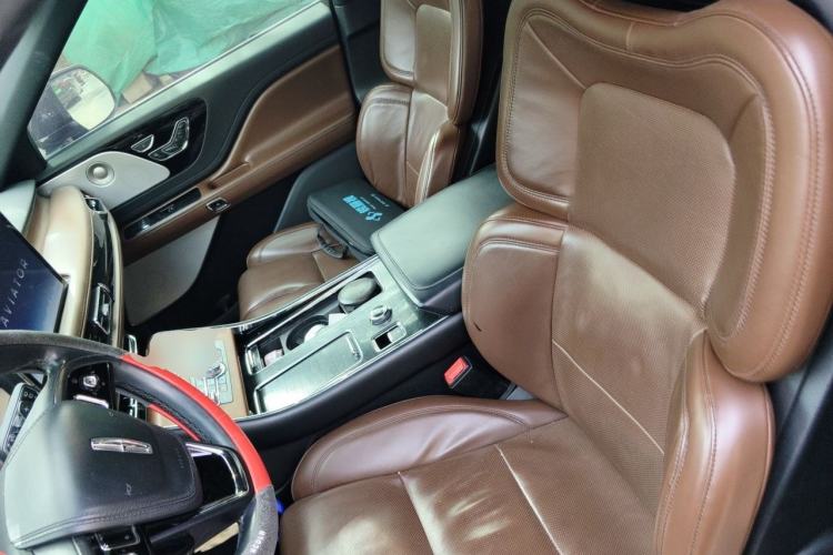 Used Lincoln Aviator 2020 3.0T V6 All-Wheel Drive Executive Version Left Front Seat